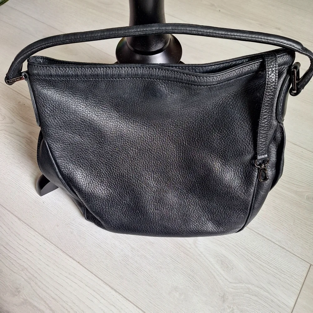 Longchamp Pebbled Black leather Bag.